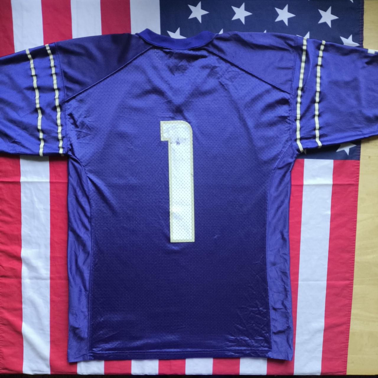 Washington Huskies NCAA Signed Jersey M