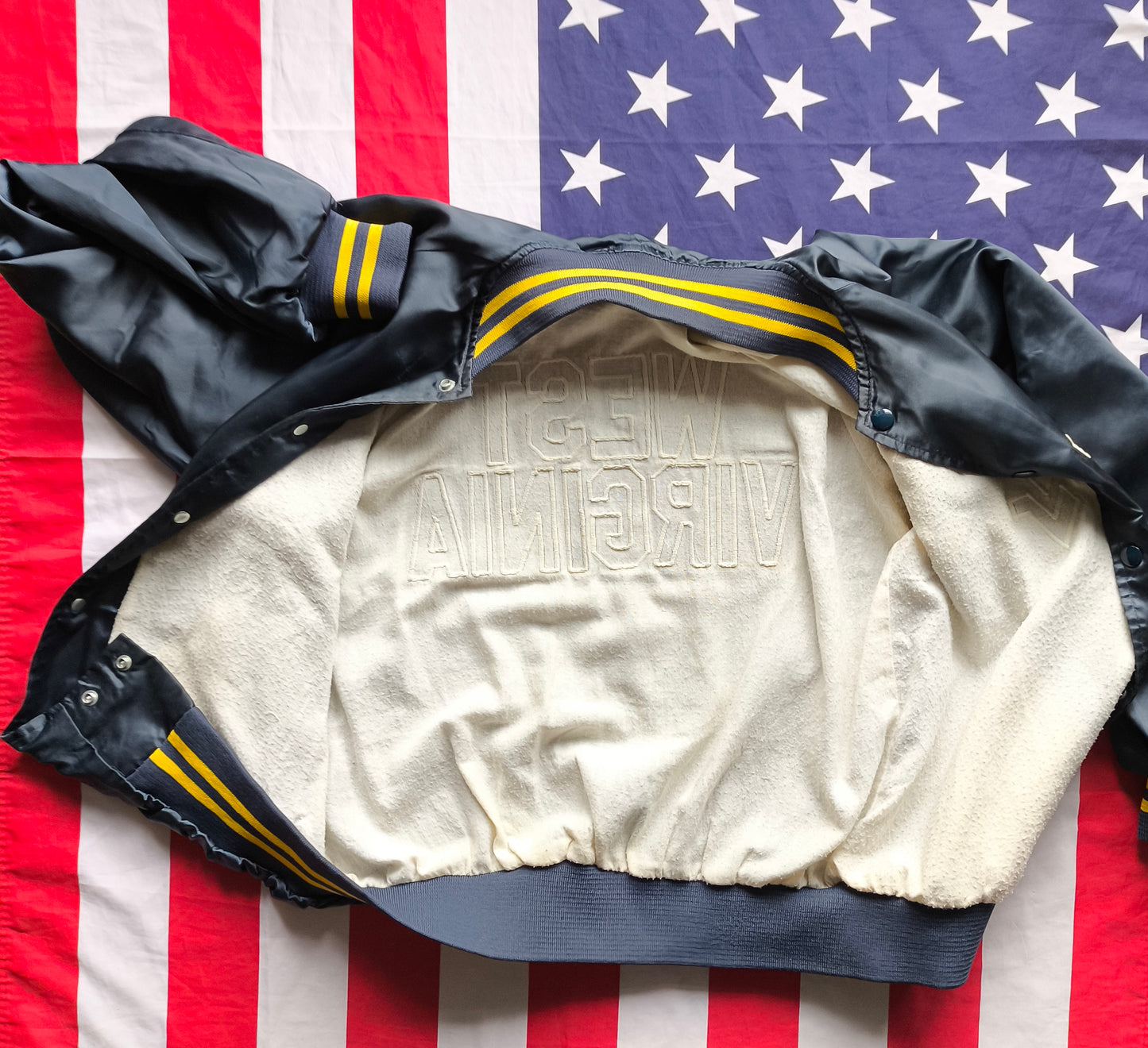 West Virginia Mountaineers Bomber Jacket M