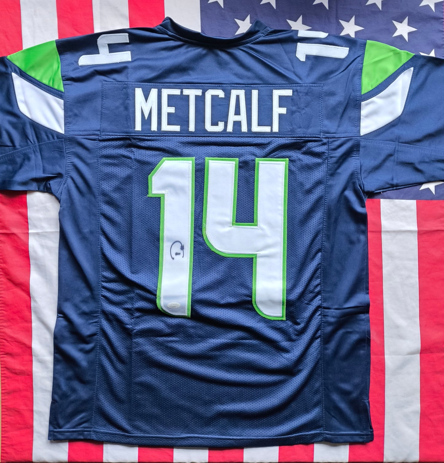 DK Metcalf Seattle Seahawks Signed Jersey JSA Authentication
