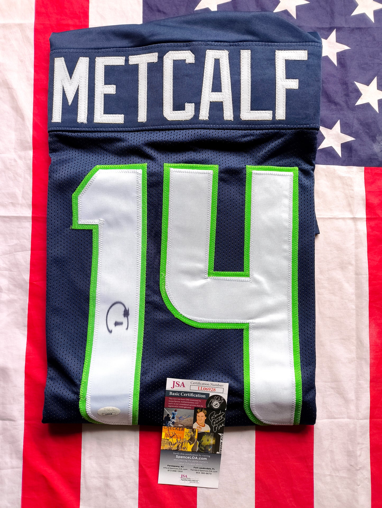 DK Metcalf Seattle Seahawks Signed Jersey JSA Authentication