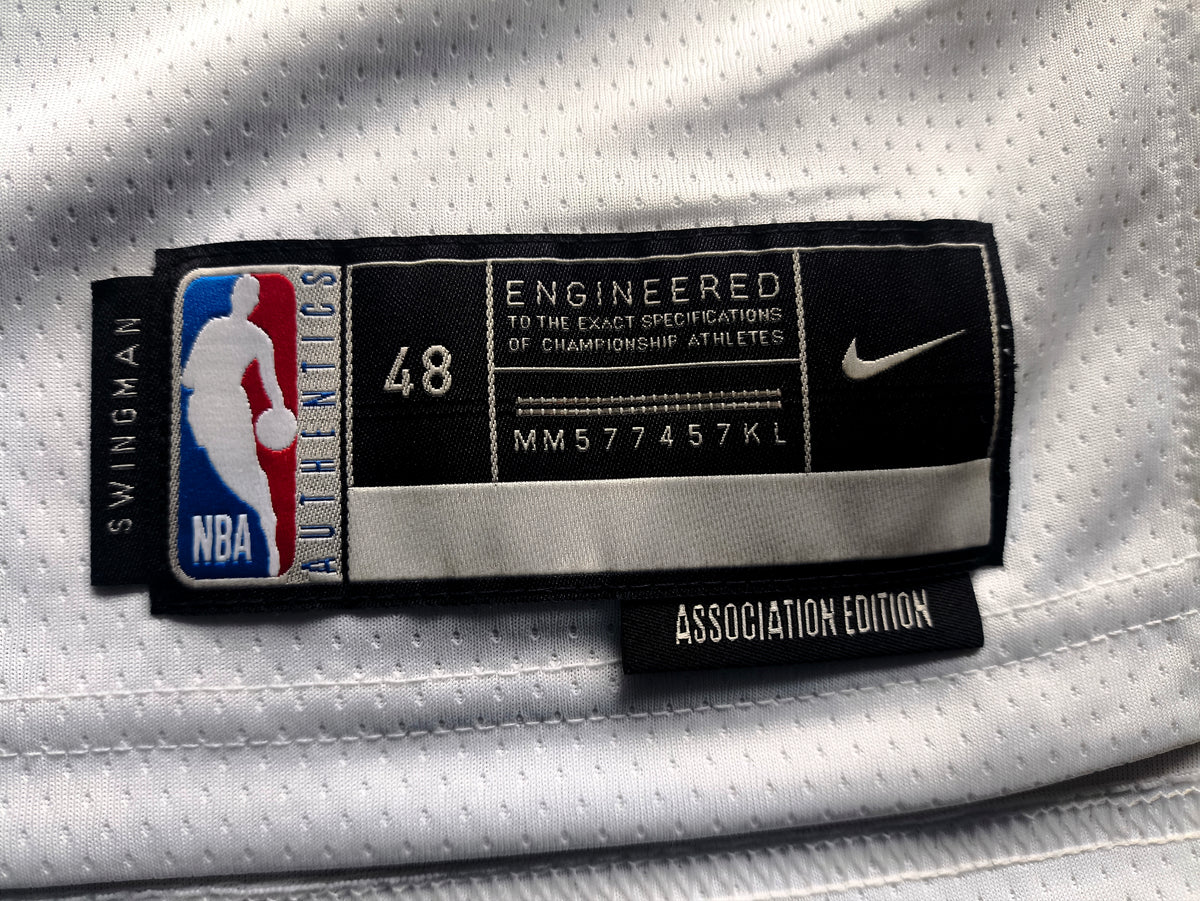 Atlanta Hawks Nike NBA Jersey L Young