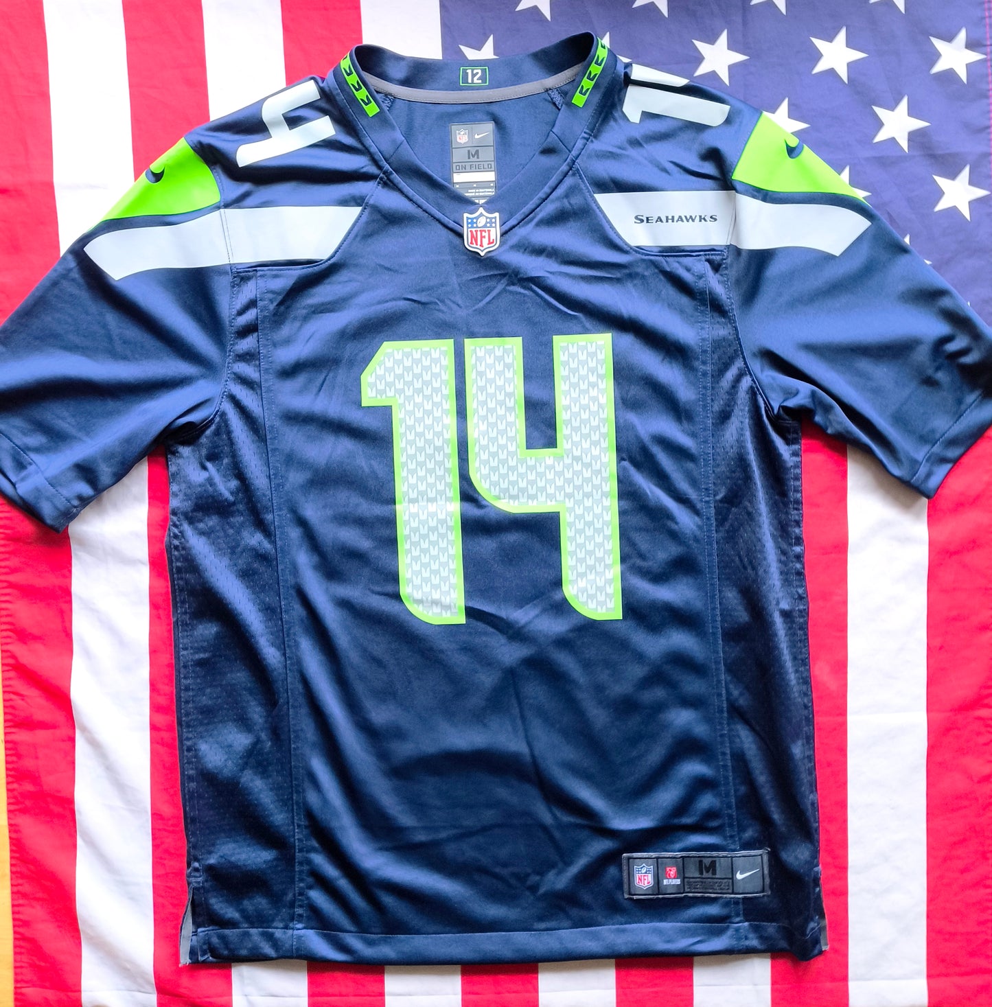 Seattle Seahawks Nike NFL Jersey M Metcalf