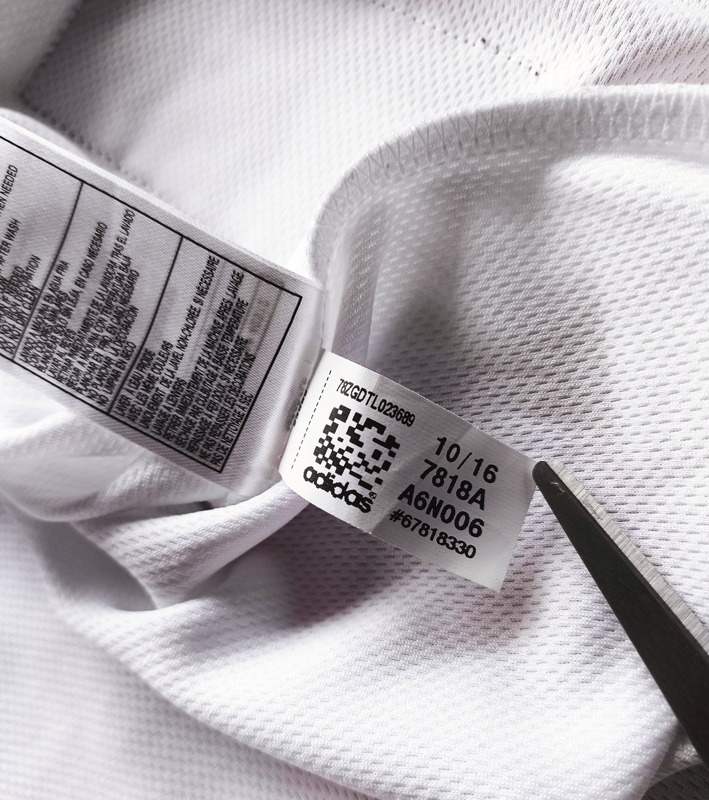 New York Knicks Adidas NBA Jersey M Porzingis