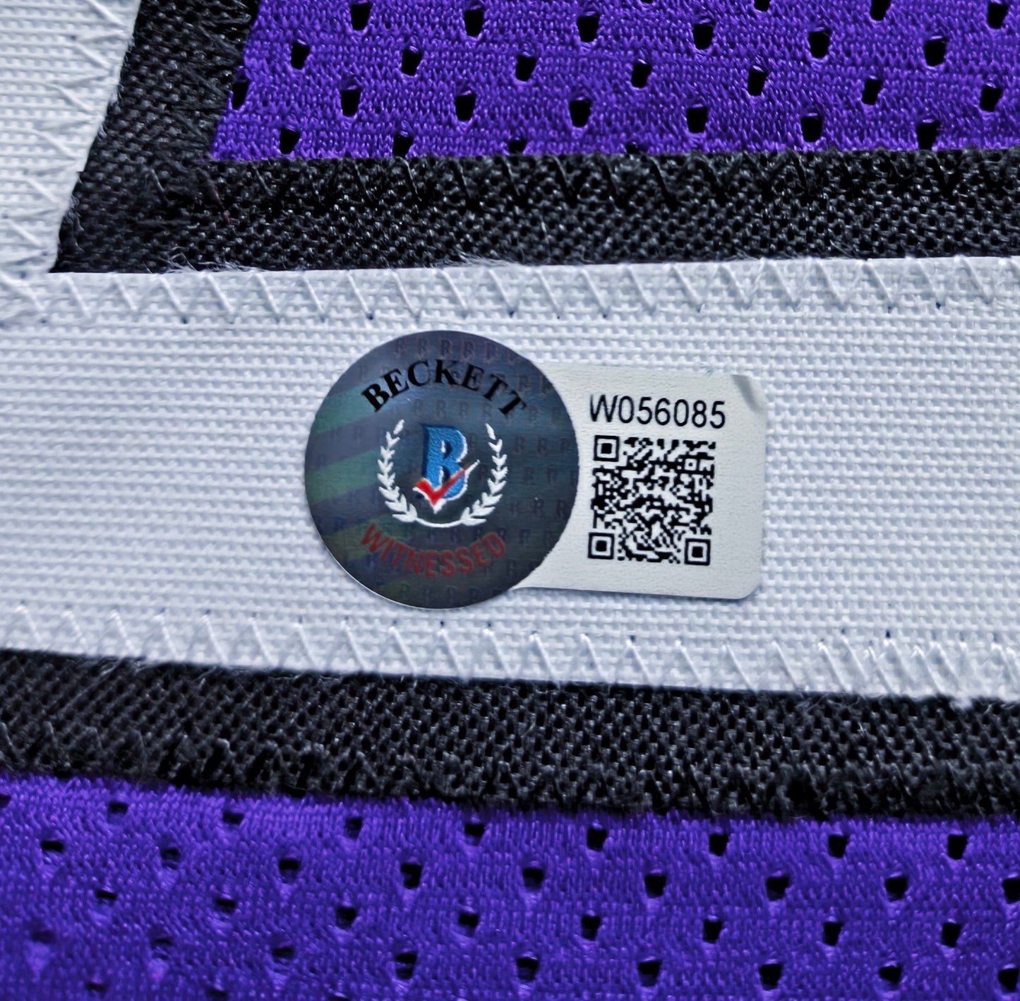 Damon Stoudamire Toronto Raptors Signed NBA Jersey Beckett COA