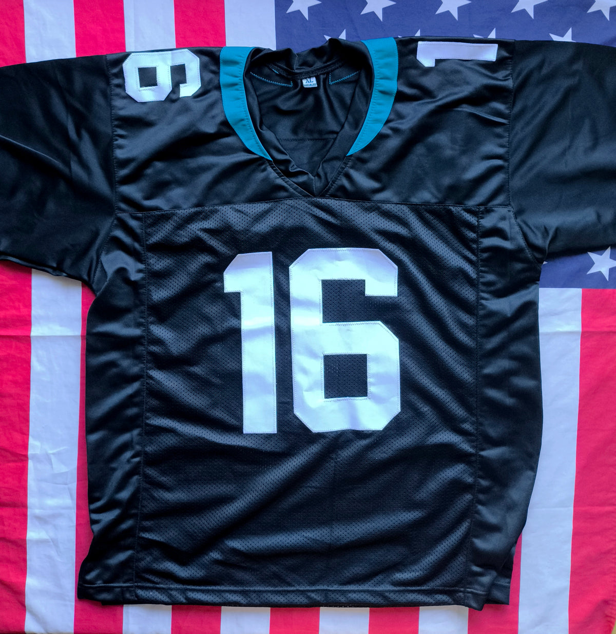 Trevor Lawrence Jacksonville Jaguars Signed NFL Jersey PRO-CERT *READ DESCRIPTION*
